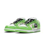Supreme x Nike SB Dunk Low “Mean Green” 低幫復古聯名板鞋 男女同款